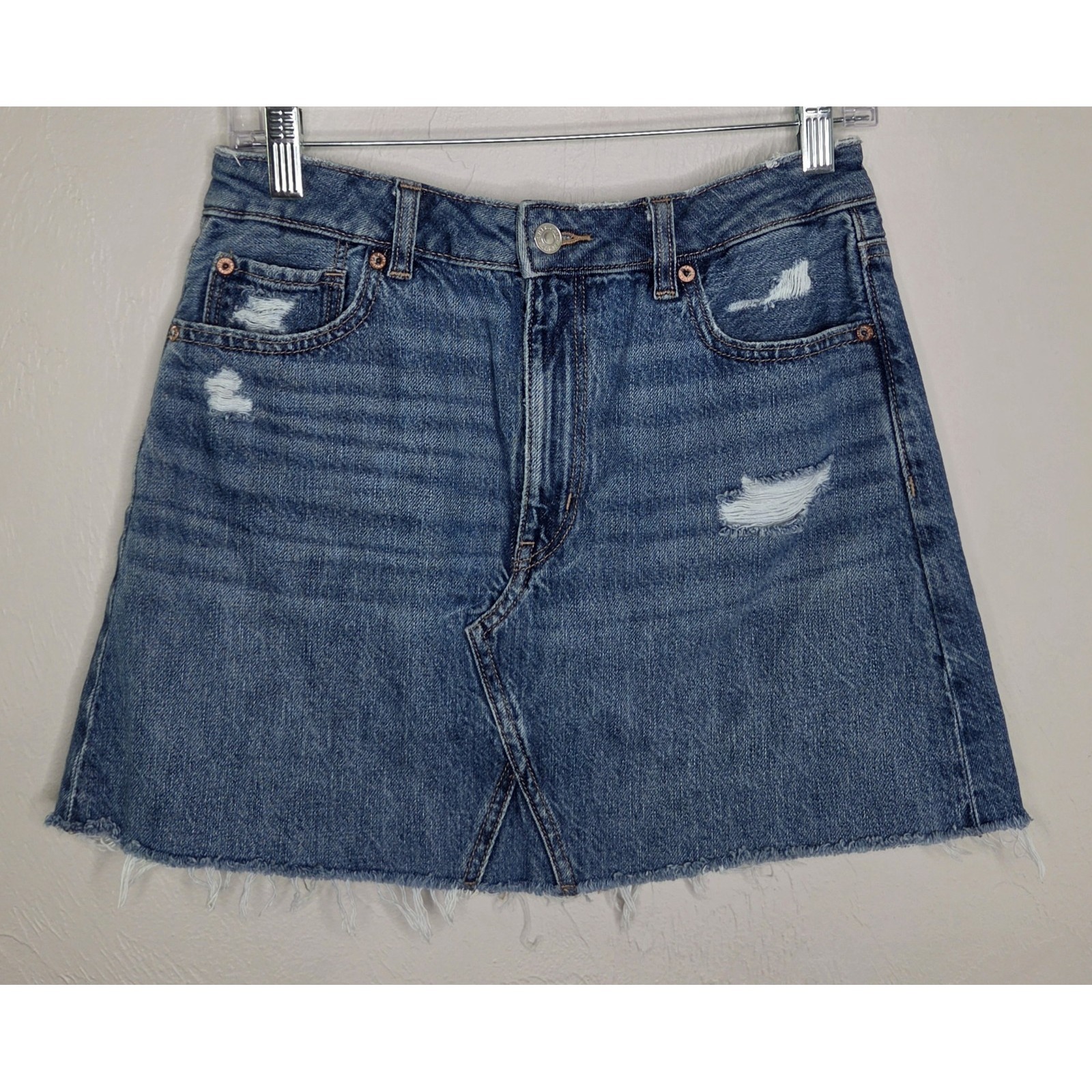 American Eagle Women's Size 6 A-Line Skirt Super High Rise Raw Hem Distressed